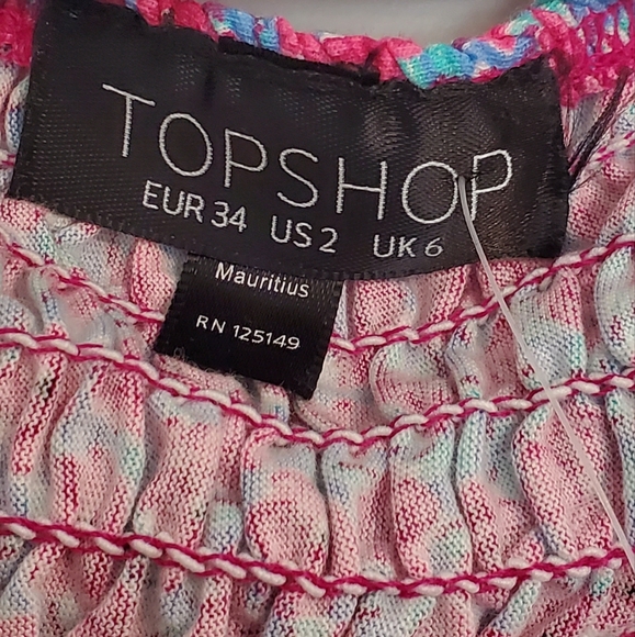 TOPSHOP / 2 / Crop Top / NWT - Picture 2 of 4